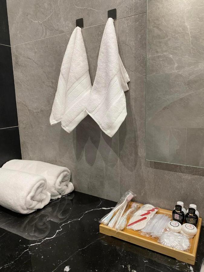 Luxury Modern Apartment In The Center Of Yerevan Ngoại thất bức ảnh